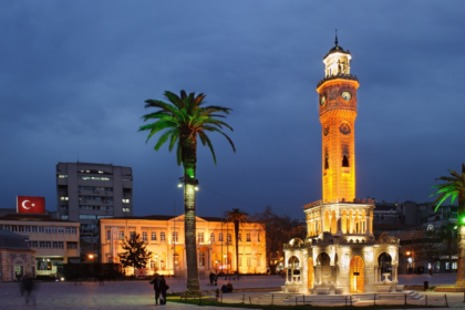 İzmir Saat Kulesi Mitolojik Hikayeler