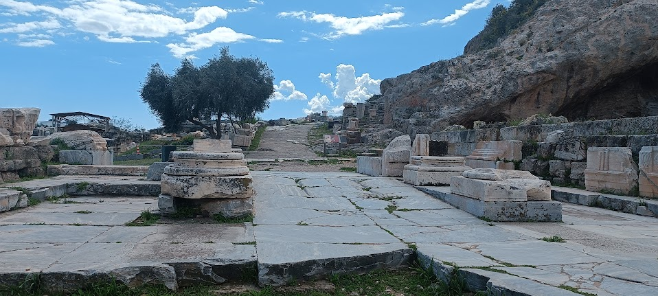 Eleusis Antik Kenti Küçük Propylaea
