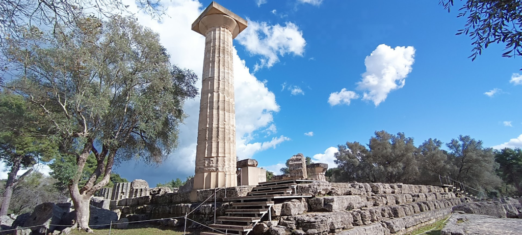 Olympia Zeus Tapınağı Kalıntıları