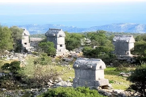 Soura Antik Kenti, Demre, Antalya, Antik Çağlarda Kehanet Yöntemleri