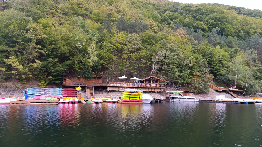 Romanya Gezi Rehberi - Lacul Tarnita