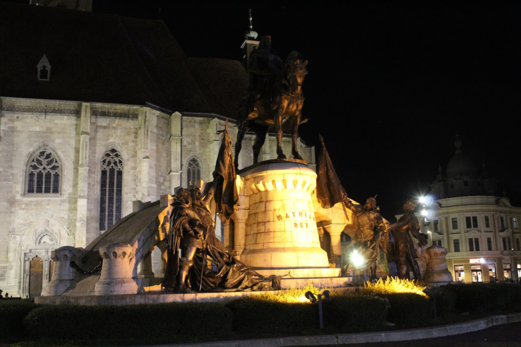 Romanya Gezi Rehberi - Kaloşvar (Cluj) Meydanı